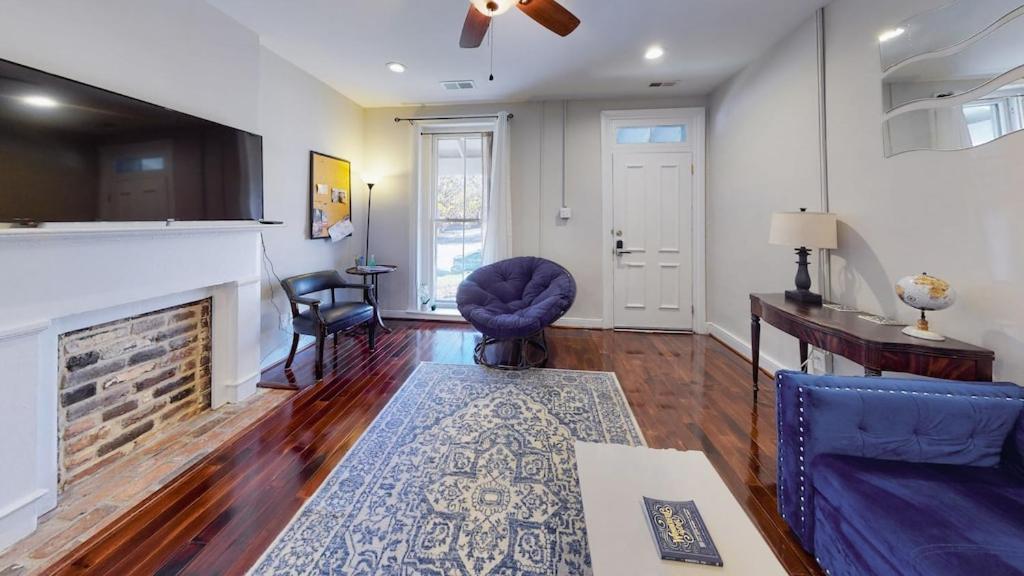 New! Renovated Townhome W/ Putting Green & Patio! Richmond Exterior foto